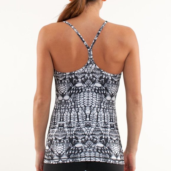 Like new! Lululemon Power Y Tank Top, white & black glacier lace print (size 2) - Picture 2 of 5